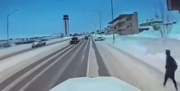 Вывалился и тут же получил⁠⁠