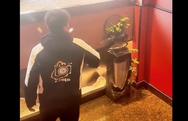 Он действительно это сделал