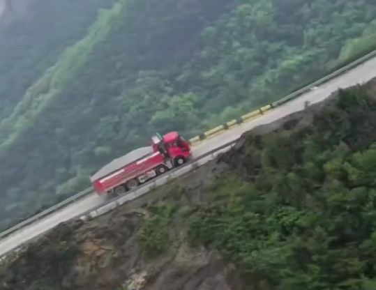 Китайцы заберутся куда угодно⁠⁠