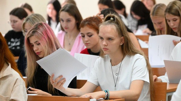 Валентина Матвиенко предложила снизить количество студентов из регионов в вузах Москвы и Питера