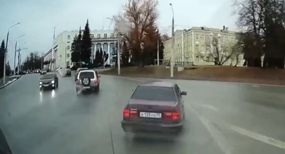 Приложил учителя