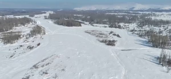 Как в Казахстане подрывают на реках лёд (очень похоже на кадры из кино)