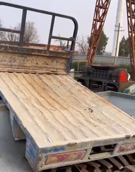Работа шредера для измельчения металла