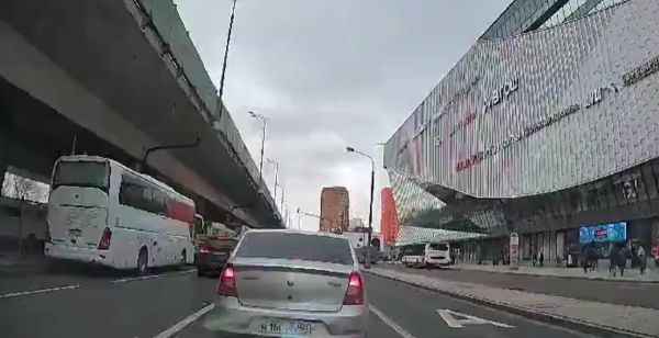 Согласен с автором - это ох*еть!