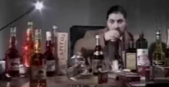 Александр Цекало рекламирует алкоголь и сигареты. 1993 год