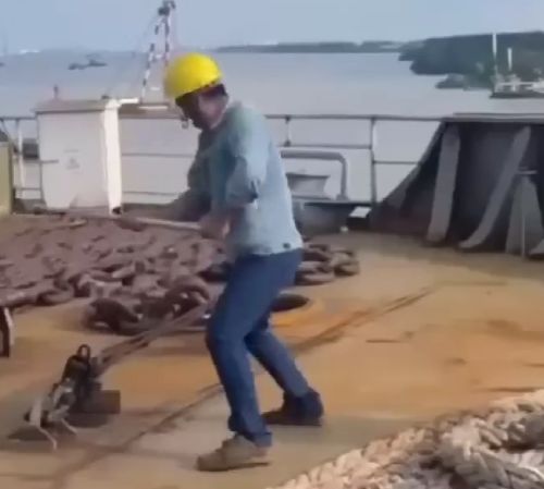 А теперь поднимай назад⁠⁠