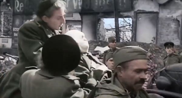 Берлин 1945-го года в цветной кинохронике