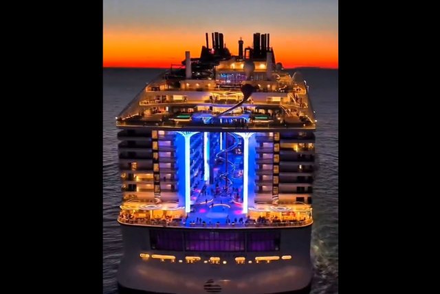 Icon of the Seas — самый крупный круизный лайнер класса люкс