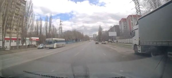 Отец года... рукалицо