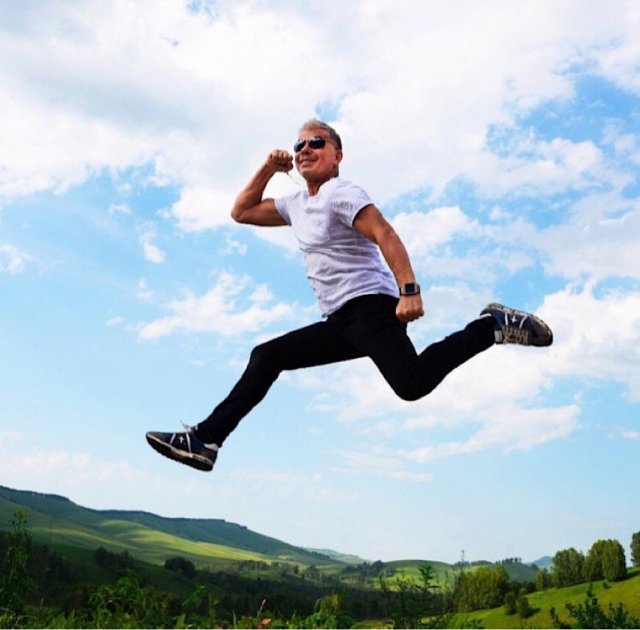 Олегу Газманову запретили делать легендарное сальто