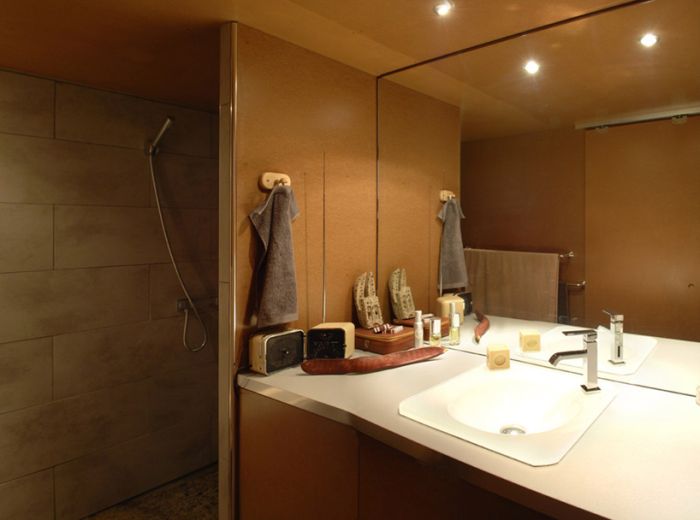 Дом из гаража (9 фото)