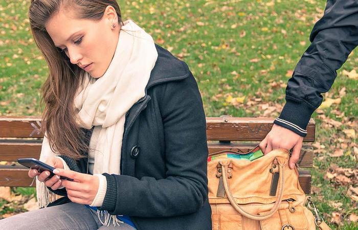 Несложные приёмы, которые уберегут от грабителей Несложные приёмы, которые уберегут от грабителей