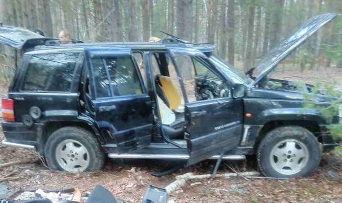 Внедорожник с оружием и взрывчаткой предпринял попытку прорыва белорусско-украинской границы