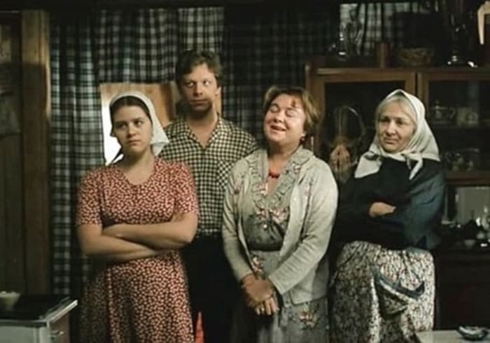За кадром фильма «Любовь и голуби» вырезанные эпизоды и обвинения в аморальности