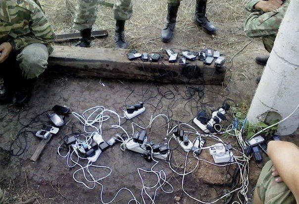 Армейские способы зарядить телефоны всей роте