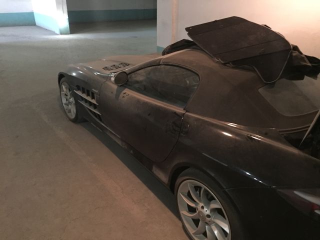 Забытый Mercedes-McLaren SLR нашли на подземном паркинге в Новосибирске