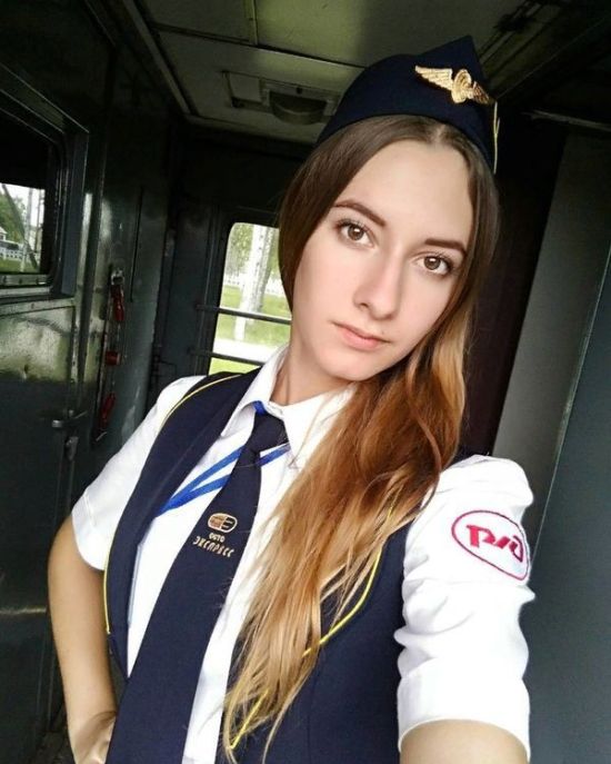 Сотрудницы железной дороги