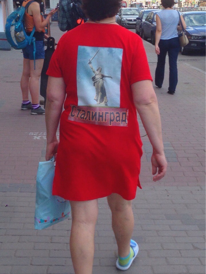 Модные персонажи на питерских улицах