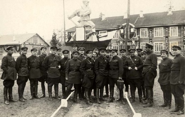 Архивные и редкие фотографии из прошлого Архивные и редкие фотографии из прошлого