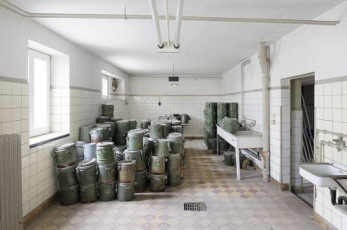 Бывшая тюрьма Штази Hohenschonhausen