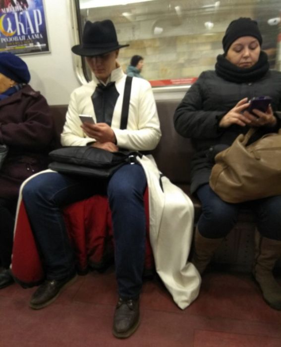 Модные пассажиры метро
