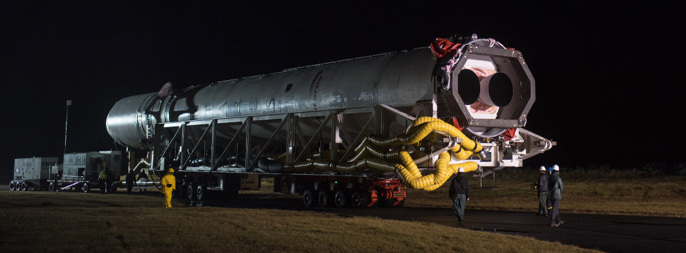 Красивые снимки со старта ракеты Antares Красивые снимки со старта ракеты Antares