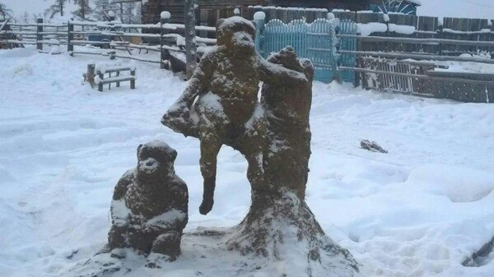 Скульптор из Якутии Михаил Боппосов слепил символ 2016 года