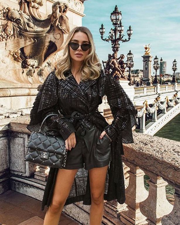 Звезда Instagram спалилась, когда "съездила" в Париж с помощью Photoshop