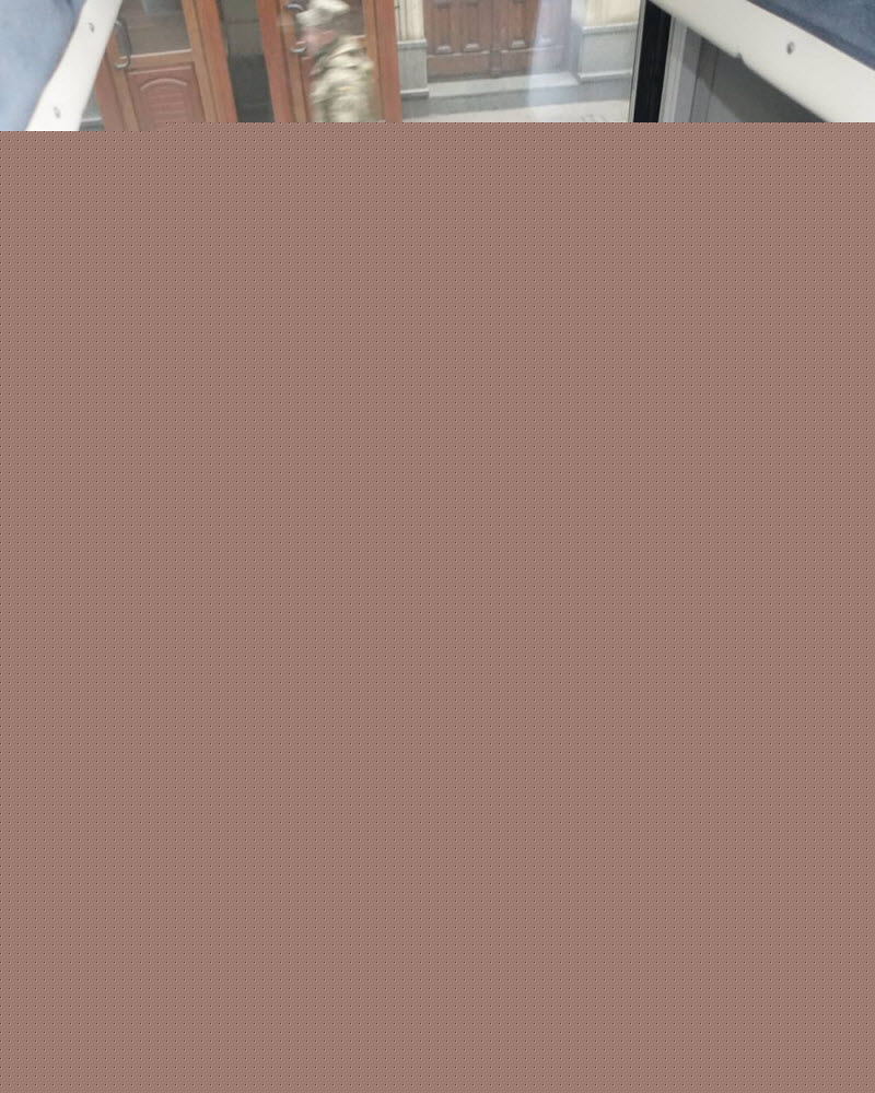 Полуголые девушки, Майдан и социальные сцены в объективе Романа Бордуна Полуголые девушки, Майдан и социальные сцены в объективе Романа Бордуна