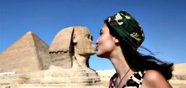 Дурацкие фотографии, которые стремится сделать любой турист (17 фото) Дурацкие фотографии, которые стремится сделать любой турист (17 фото)