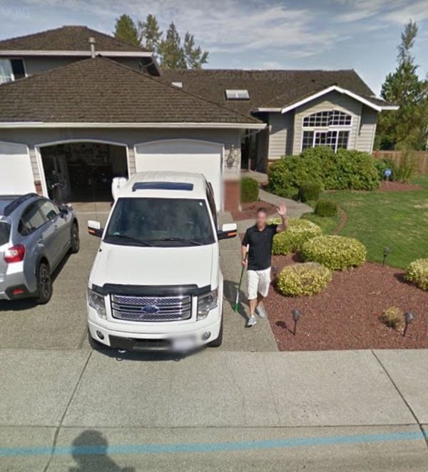 Забавная встреча с автомобилем Google Car