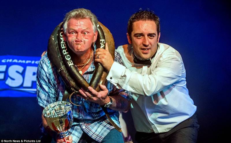 Чемпионат мира по гримасничанью World Gurning Championships 2015