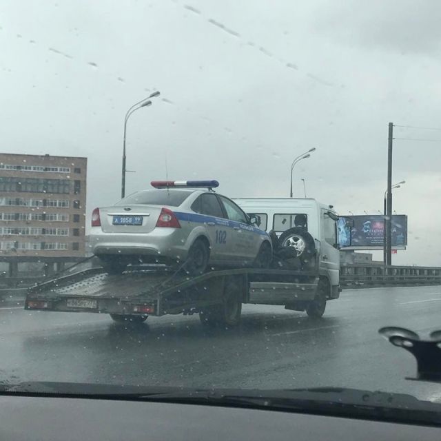 "П" - значит полиция