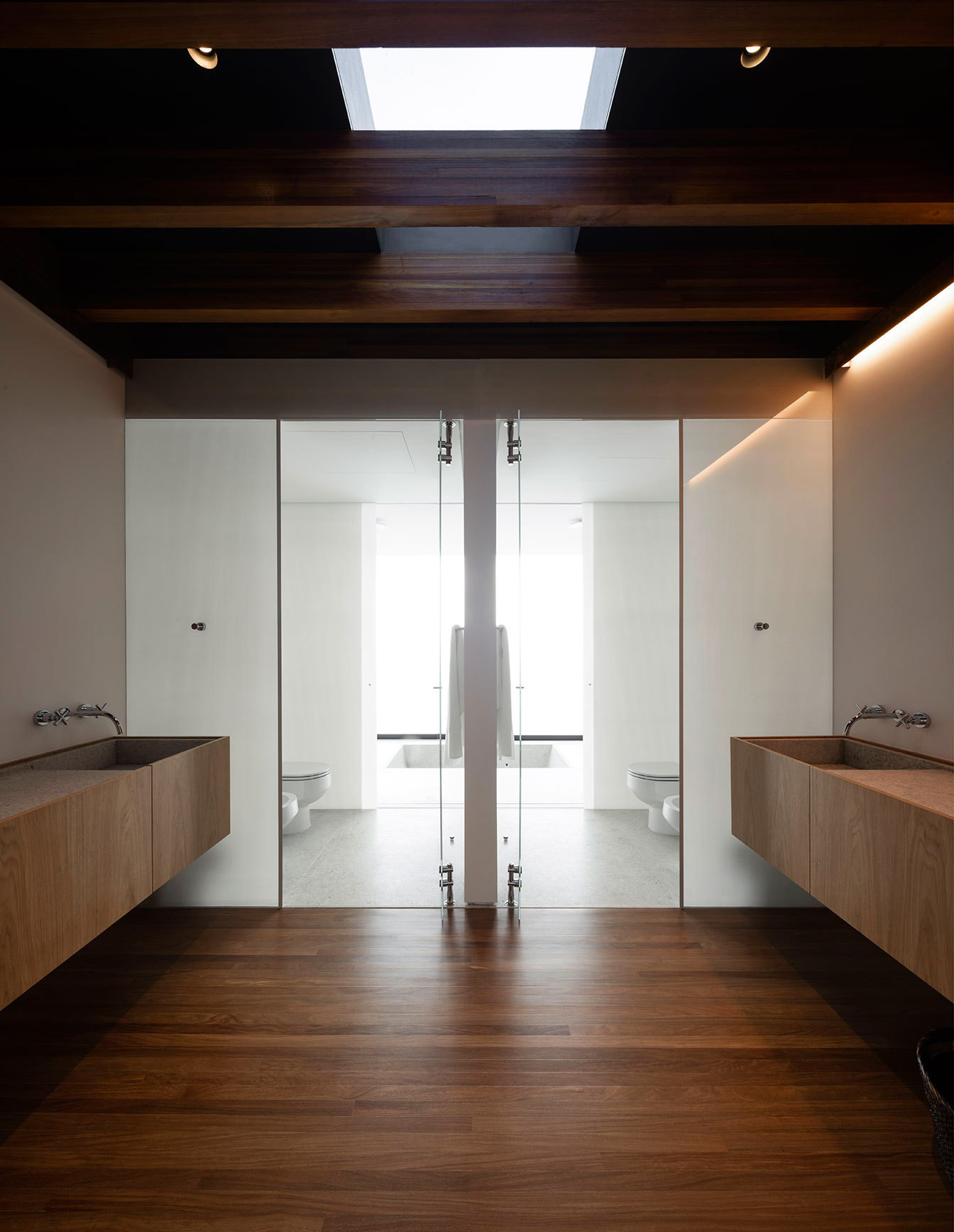 Архитектура и интерьер слоистого дома в Бразилии