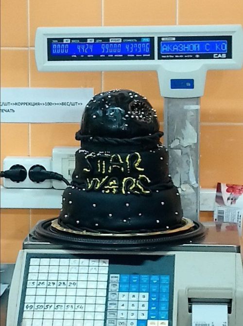Свадебный торт в стиле "Звездных войн" от наших кондитеров