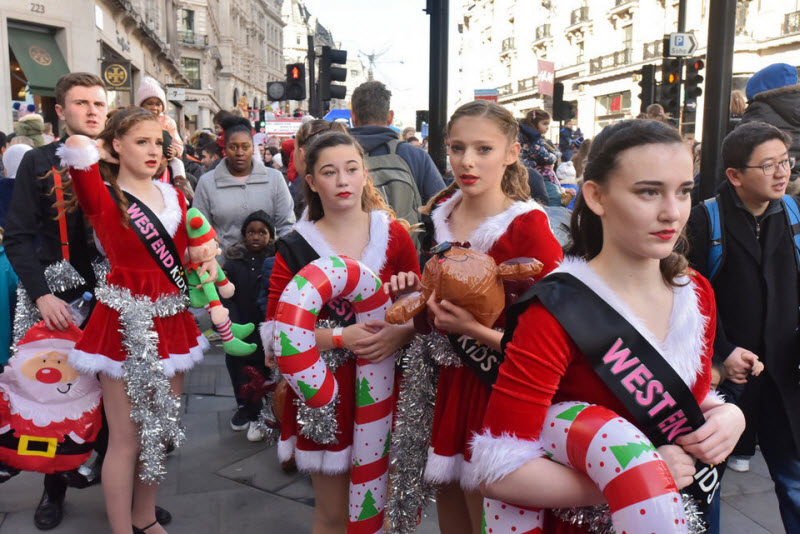 Рождественский парад игрушек Hamleys