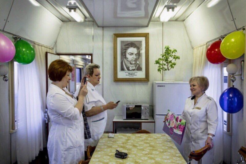 Поезд-поликлиника для оказания медпомощи населению Восточной Сибири