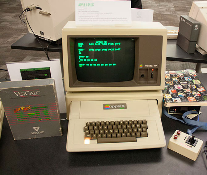Экскурсия по музею Living Computer