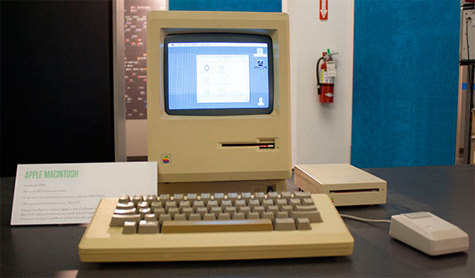Экскурсия по музею Living Computer
