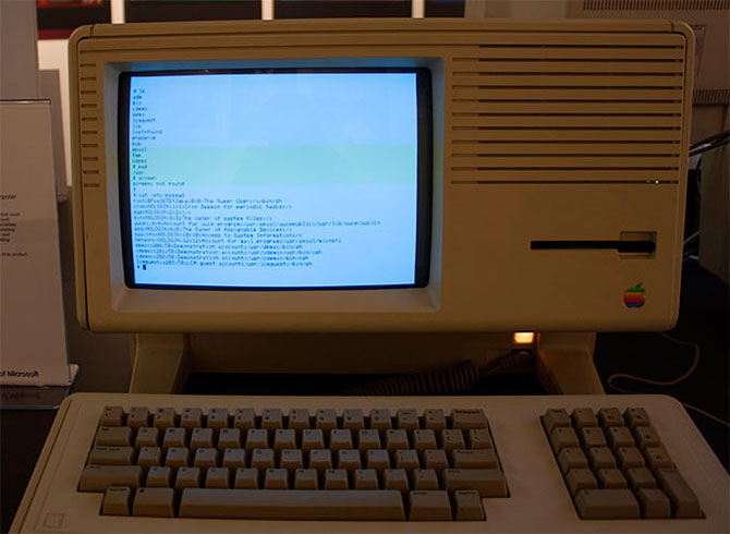 Экскурсия по музею Living Computer