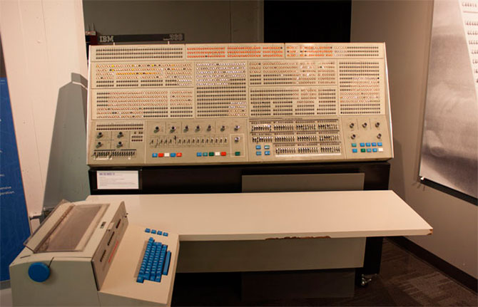 Экскурсия по музею Living Computer