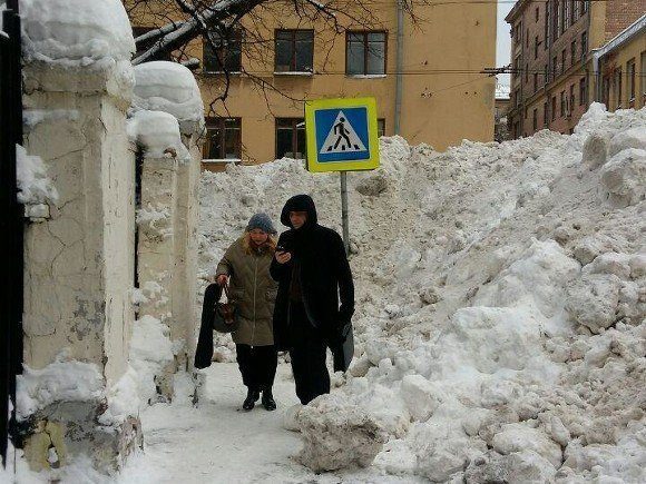 Как в России убирают снег