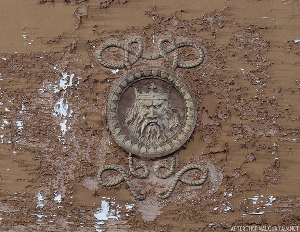 Три самых грандиозных заброшенных кинотеатра Нью-Йорка