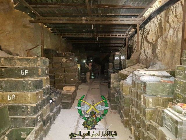 Захваченная горная база боевиков ИГИЛ в Сирии