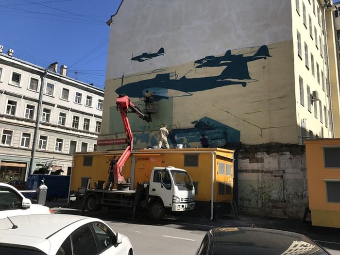 В Санкт-Петербурге появилось новое впечатляющее граффити