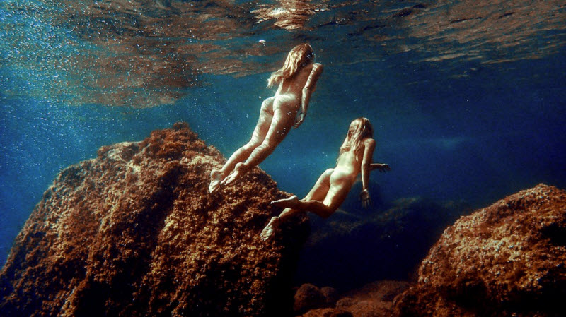 Обнаженные молодые девушки в фотопроекте Кейт Беллм «Подводный мир»
