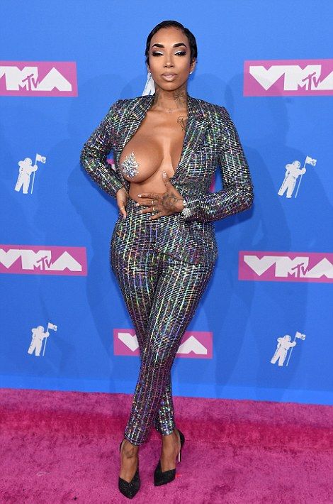 Парад безвкусицы на MTV Video Music Awards 2018