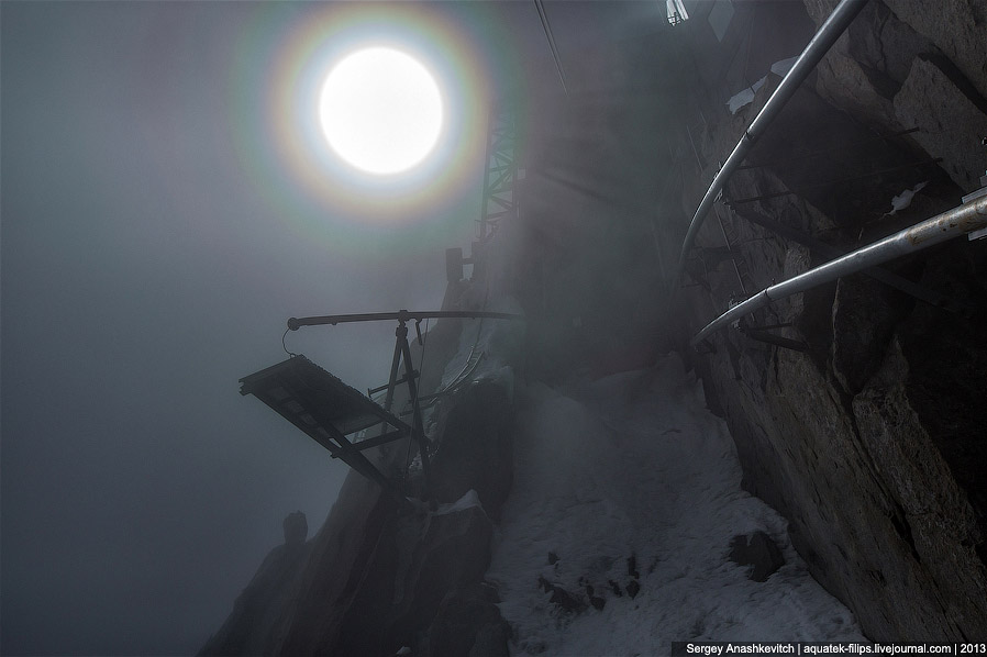 Горная вершина Aiguille Du Midi во Франции Горная вершина Aiguille Du Midi во Франции