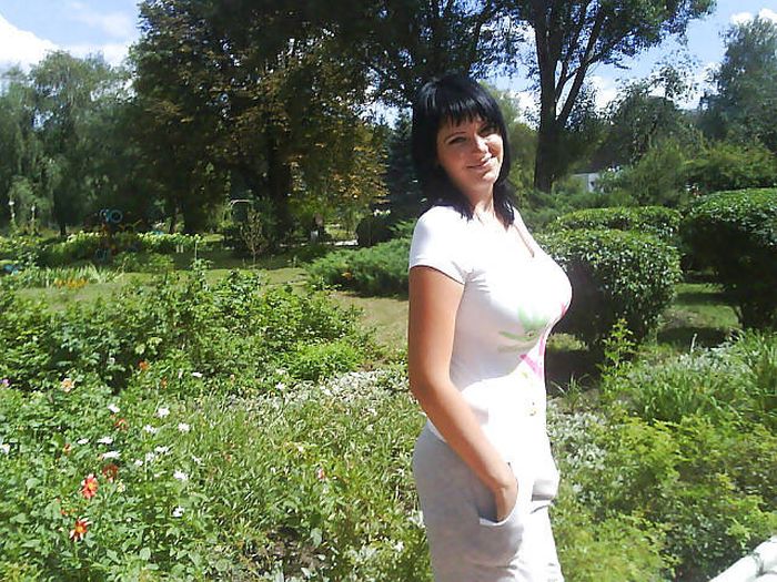 Девушки с пышным и натуральным бюстом