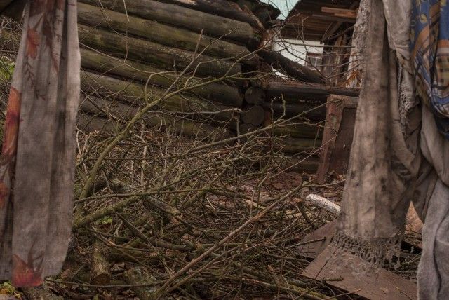 В Ярославле полицейские и чиновники не дают общественникам построить новый дом для пенсионера